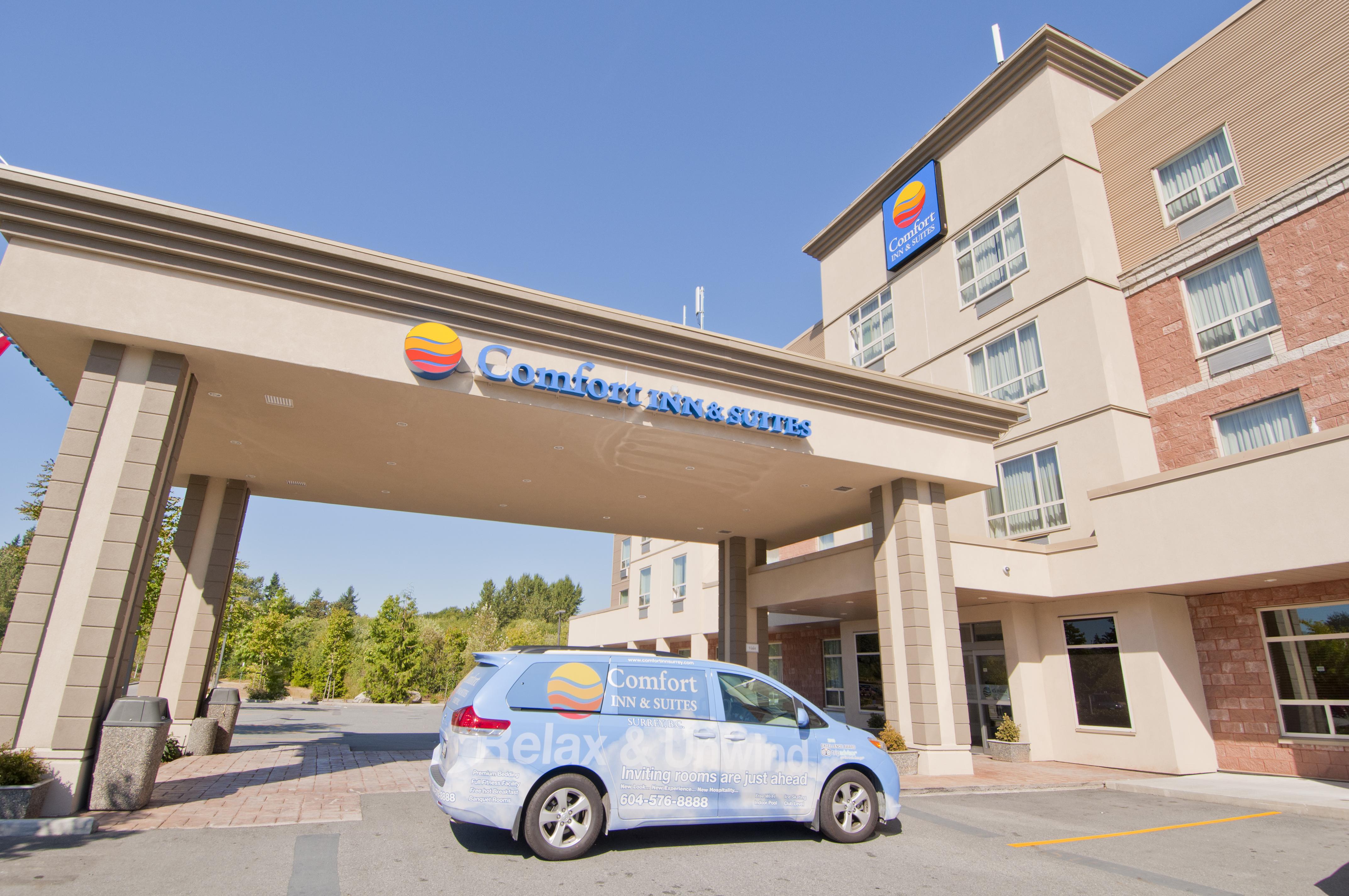 Comfort Inn & Suites Съри Екстериор снимка