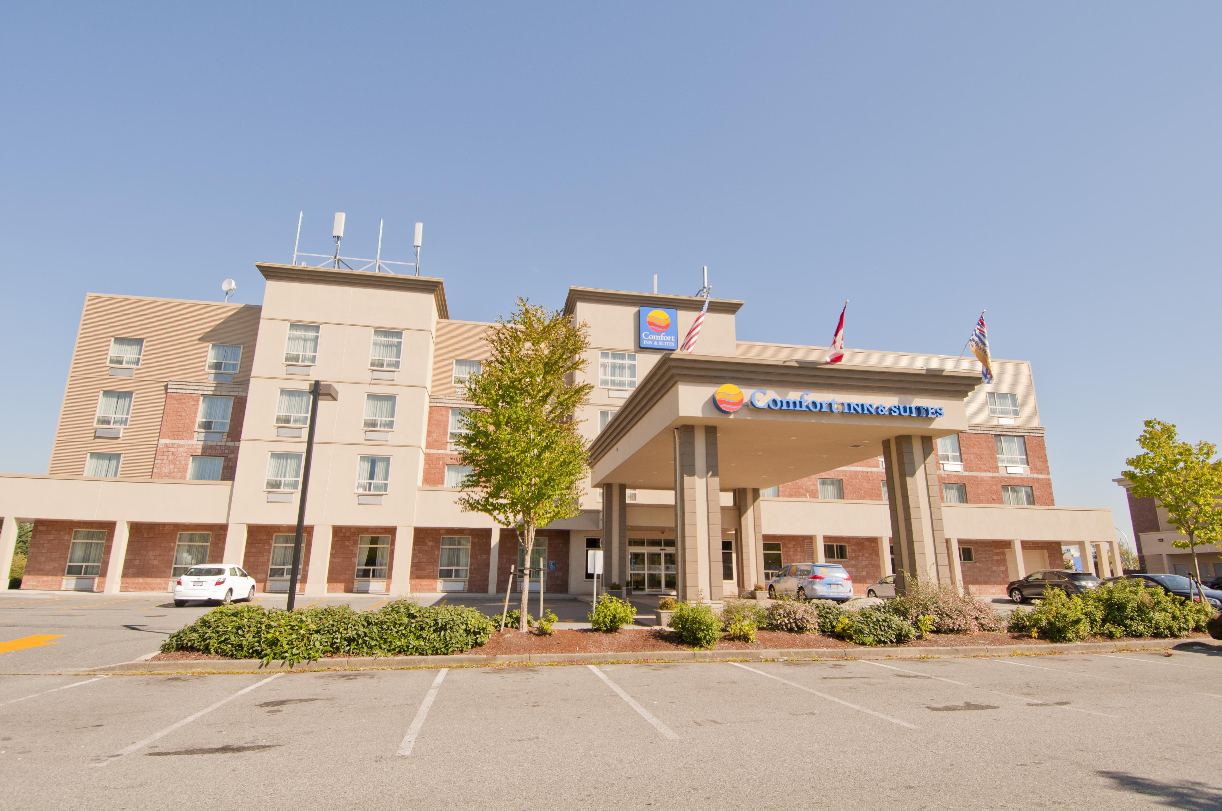 Comfort Inn & Suites Съри Екстериор снимка