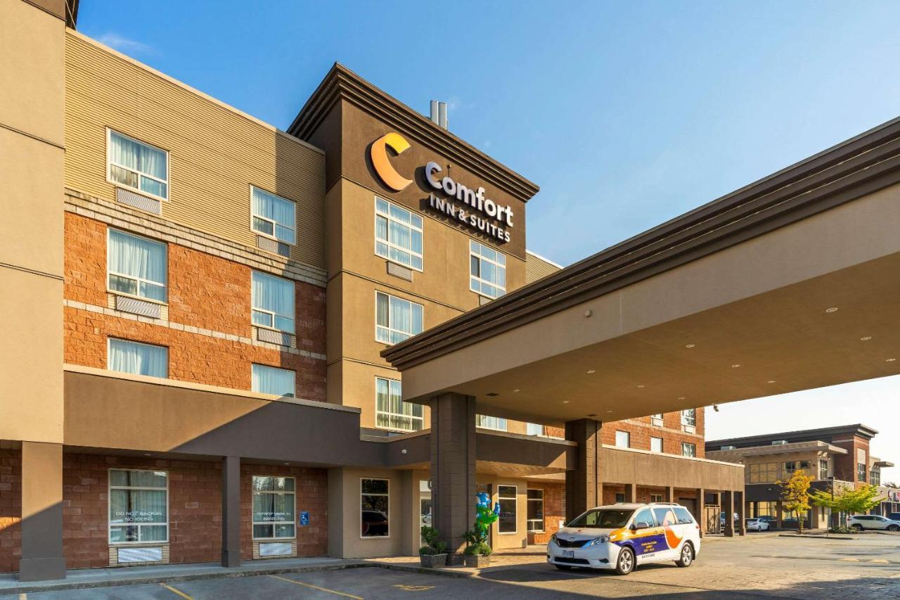 Comfort Inn & Suites Съри Екстериор снимка